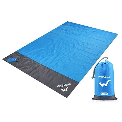Waterproof Sand-Free Beach Blanket – Lightweight Quick-Dry Family-Size Outdoor Mat with Carry Bag & Clips